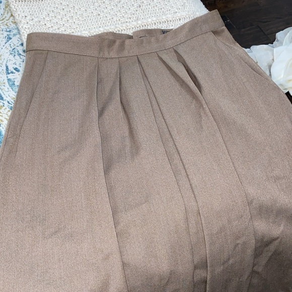 Vintage pleated wool skirt size 14 new with tags - Picture 7 of 7